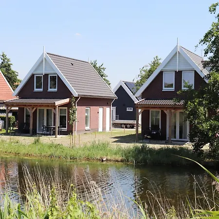 In By Beach, Cleaning Included * Simonshaven